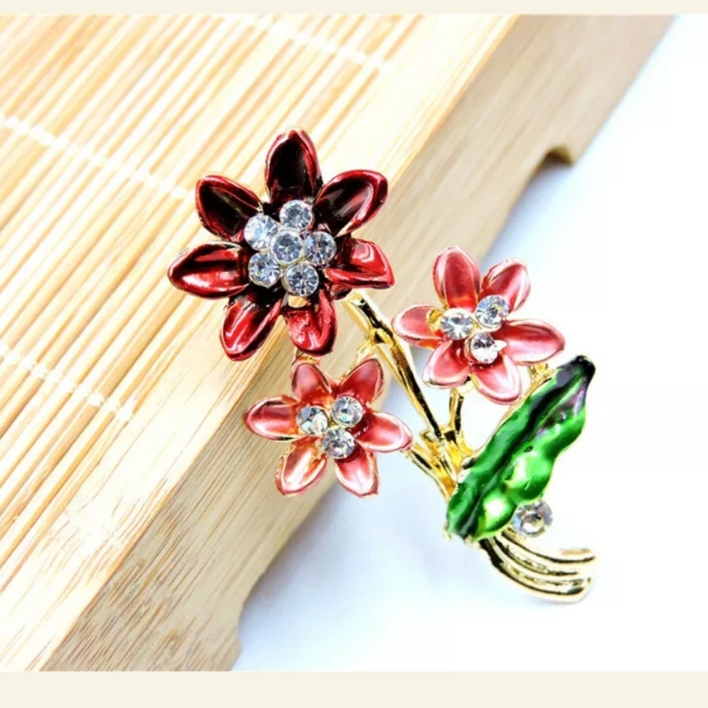 BJ-Rhinestone Flower  Brooch Pin